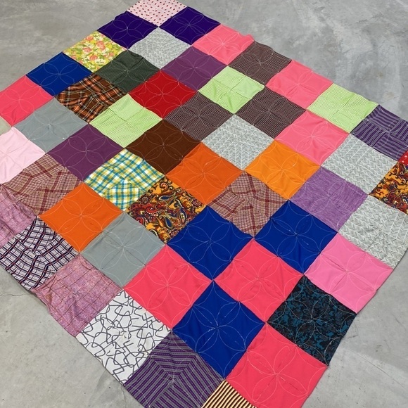 Vintage Patchwork Quilt 4 square Hande Made  Approximately 77"x 67" - Picture 12 of 13